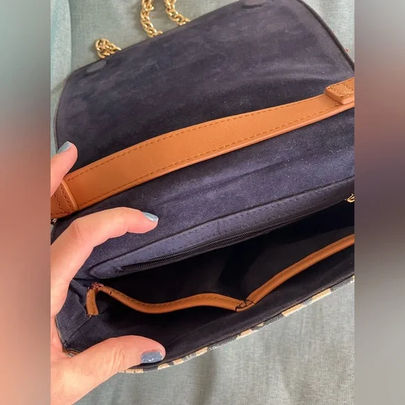 Spartina 449 Navy and White Leaf Crossbody Bag - Picture 3 of 4